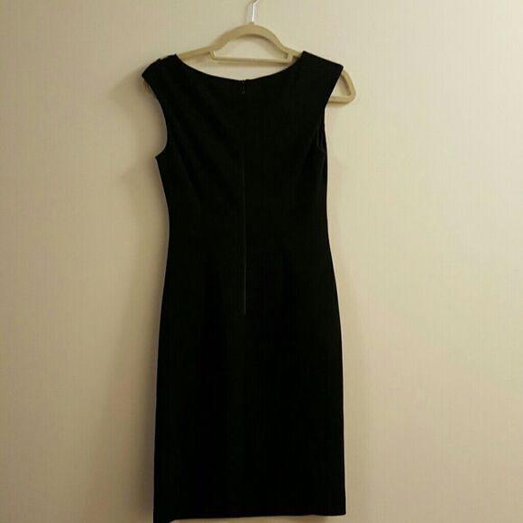 Kay Unger black lbd w/ silk animal print shoulder - Picture 3 of 5